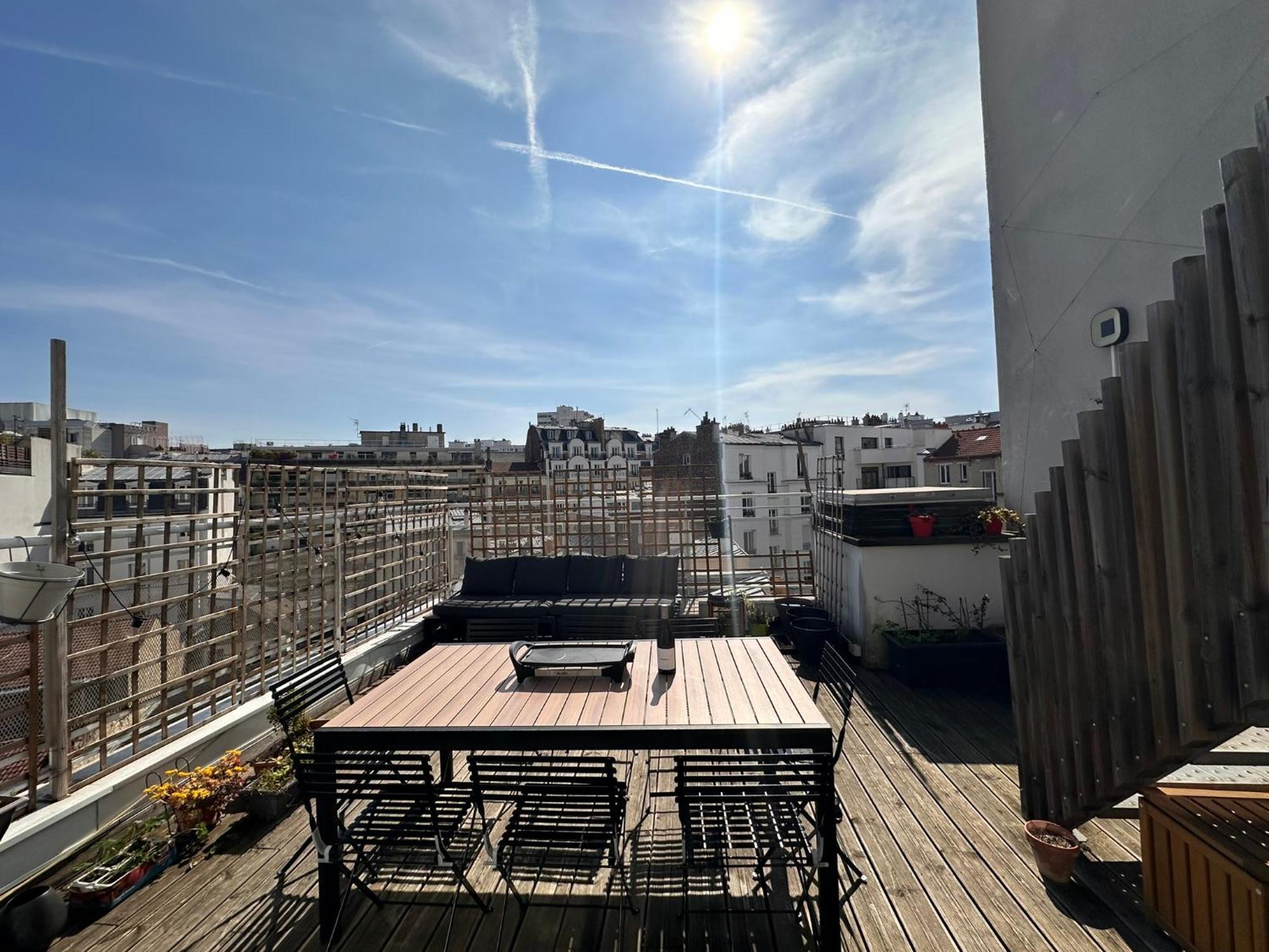 *exceptional Family * Center Of Paris* Paris