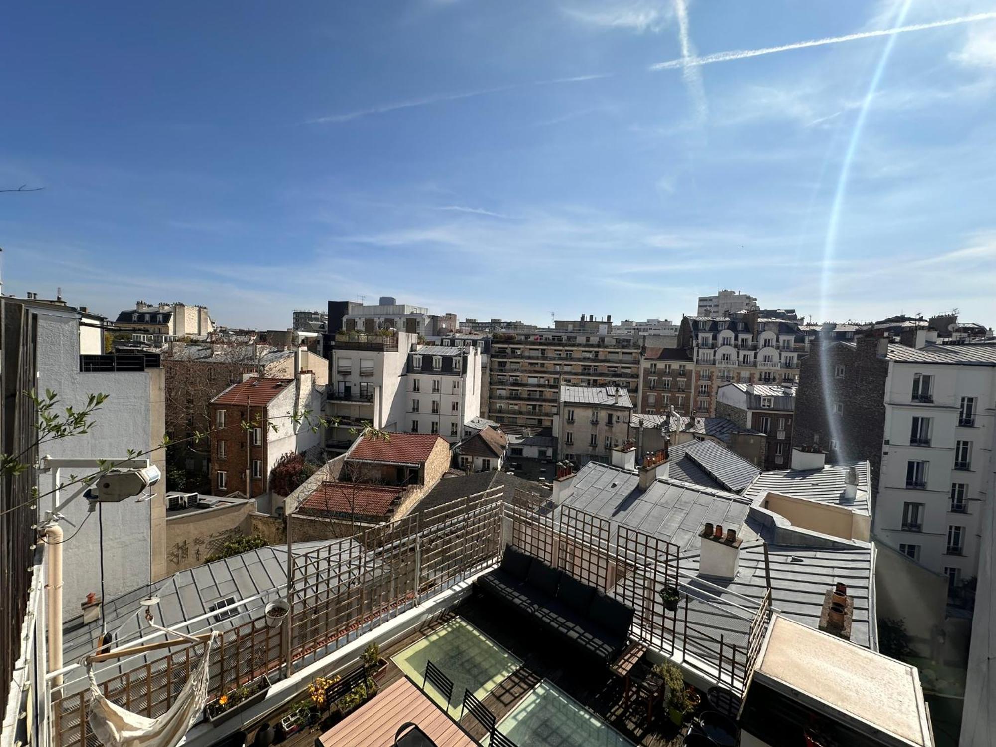 *exceptional Family * Center Of Paris* *