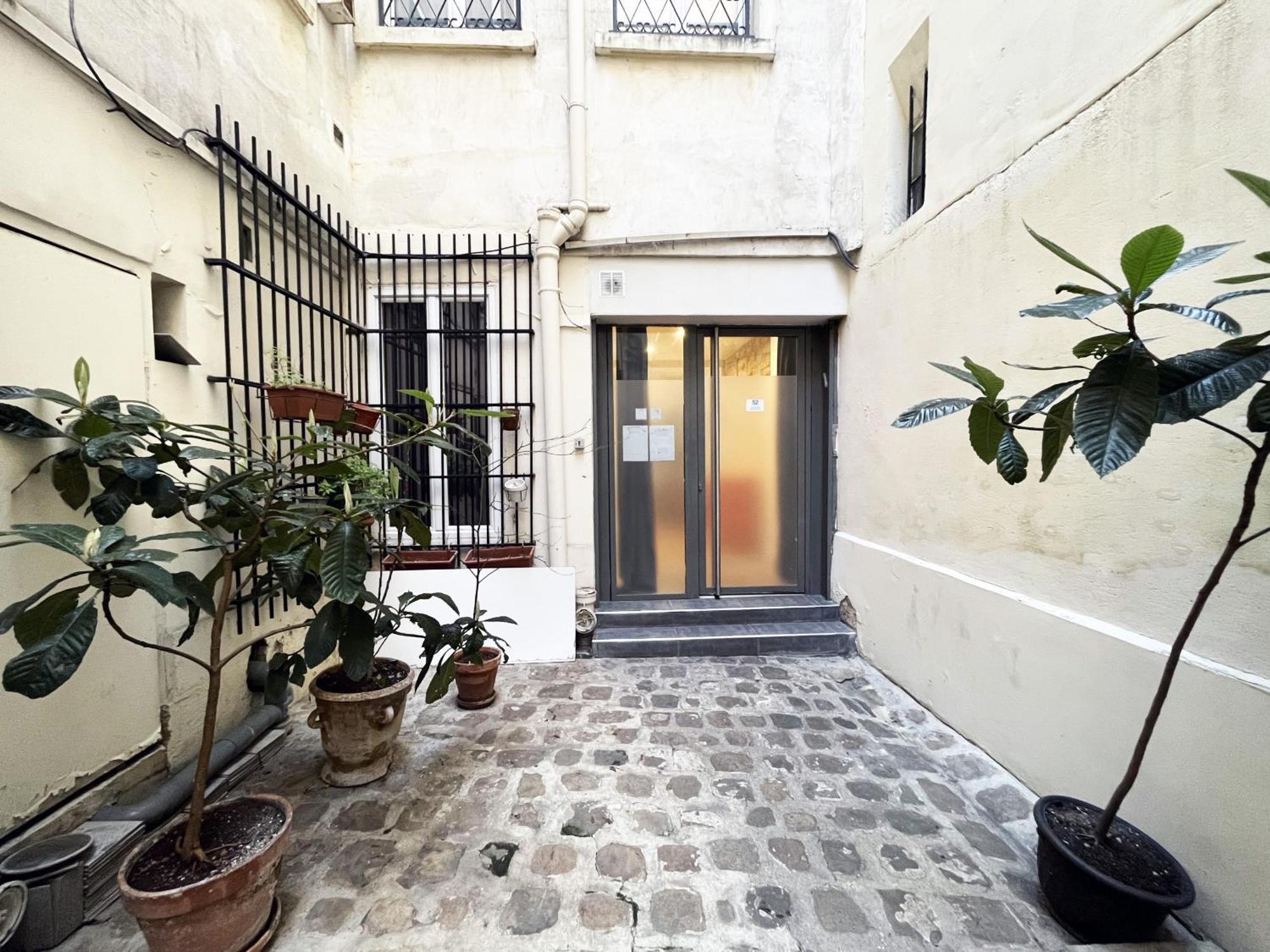 Apartment Urban Flat 52 - Charming 2 Bdr Flat In Center Of *