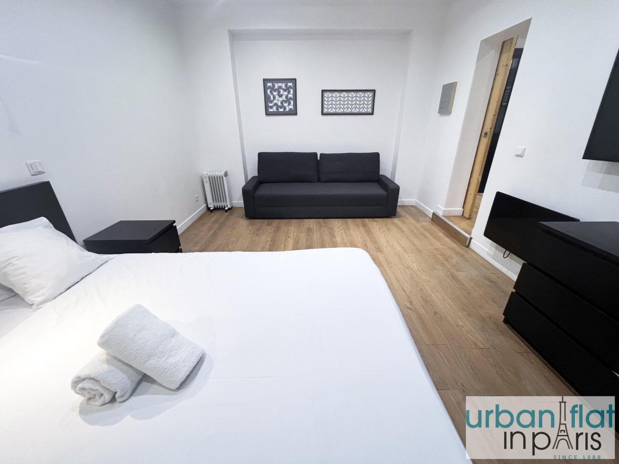 Urban Flat 52 - Charming 2 Bdr Flat In Center Of *