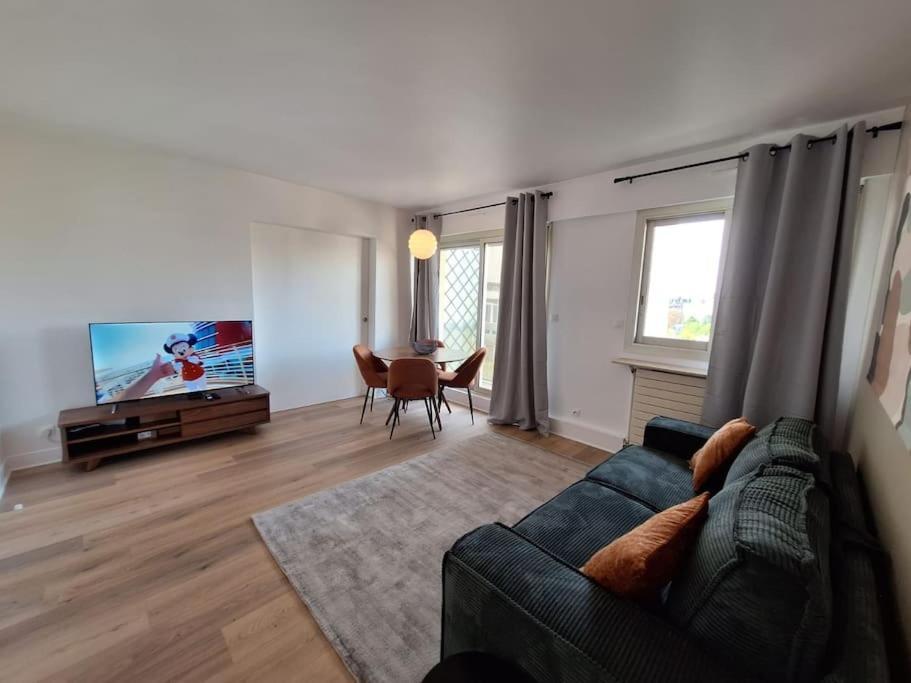 Apartment Charmant T2 Renove Avec Balcon - 310b Paris