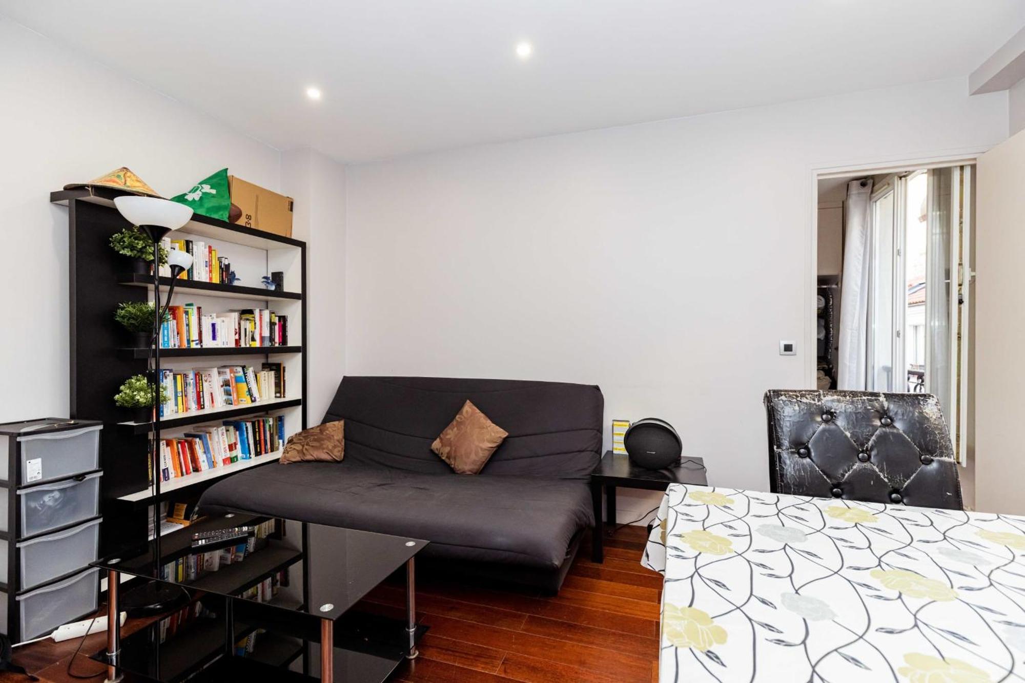 Apartment Cocoon And Bright T1 In A Quiet Neighborhood