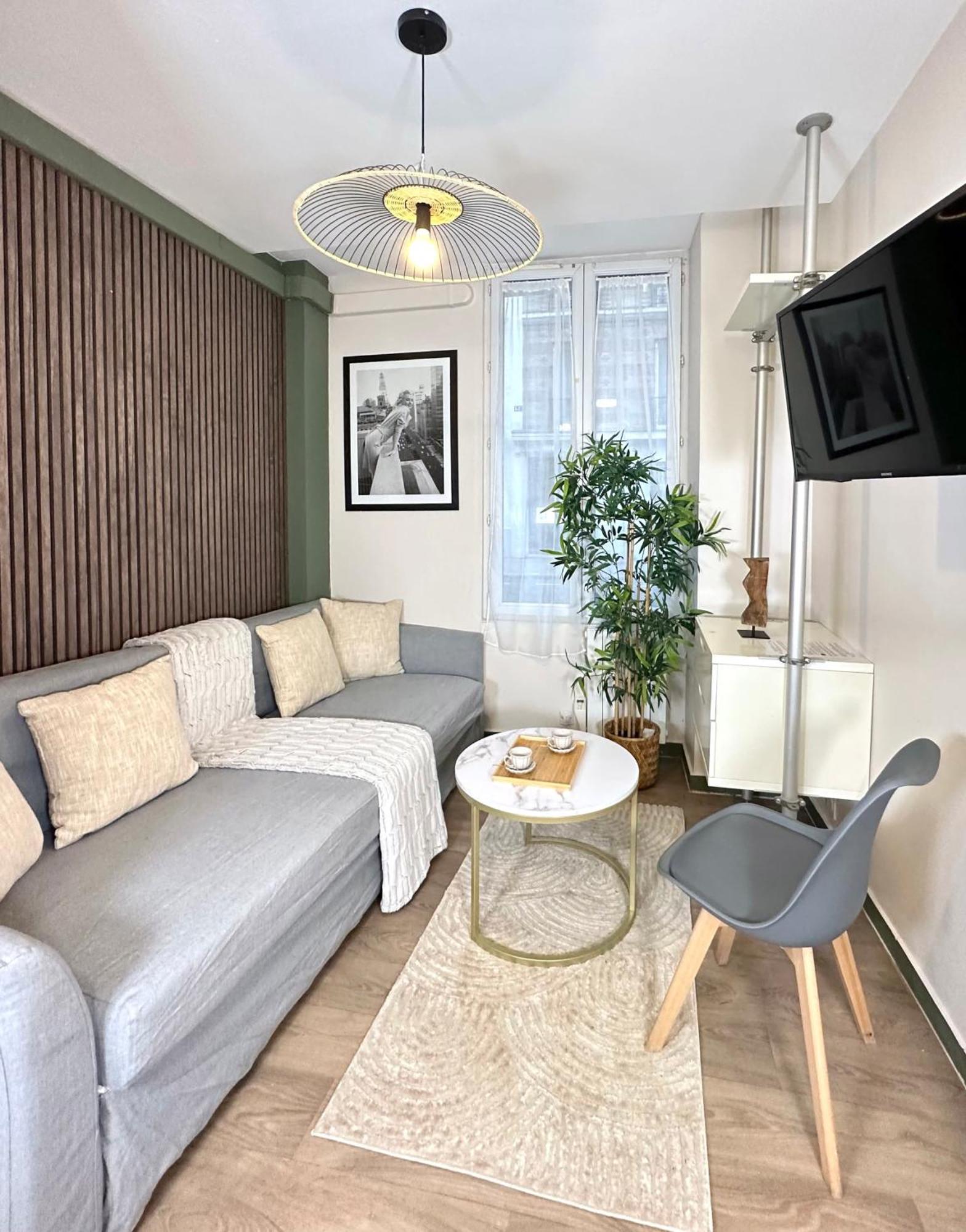 Cosy Flat Near Montparnasse