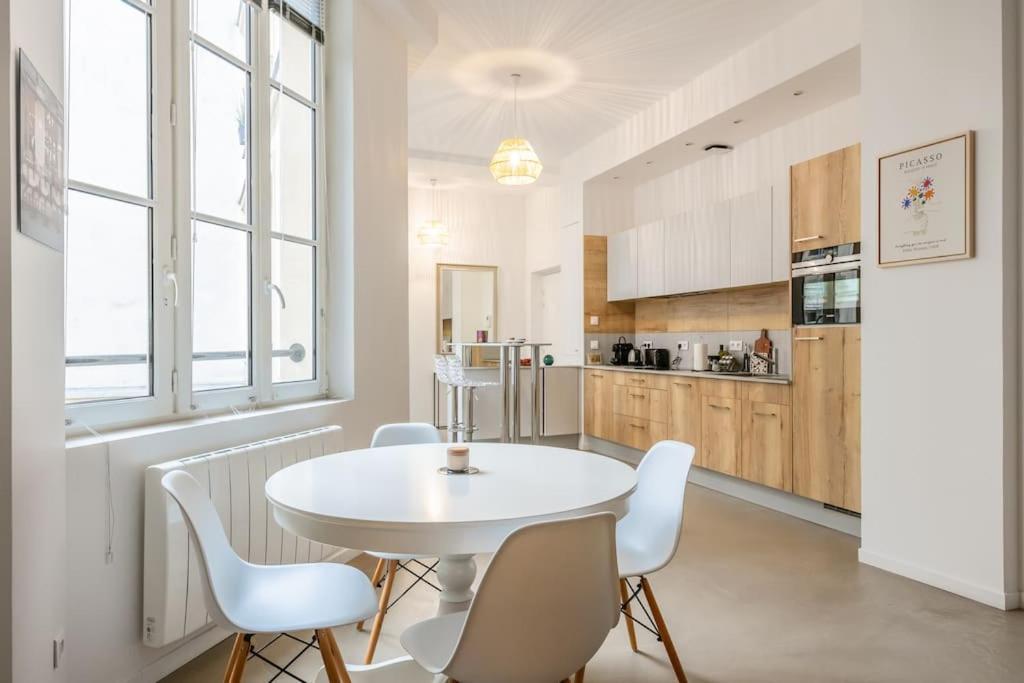 Superbe Loft 67 M2 Bastille Marais Paris