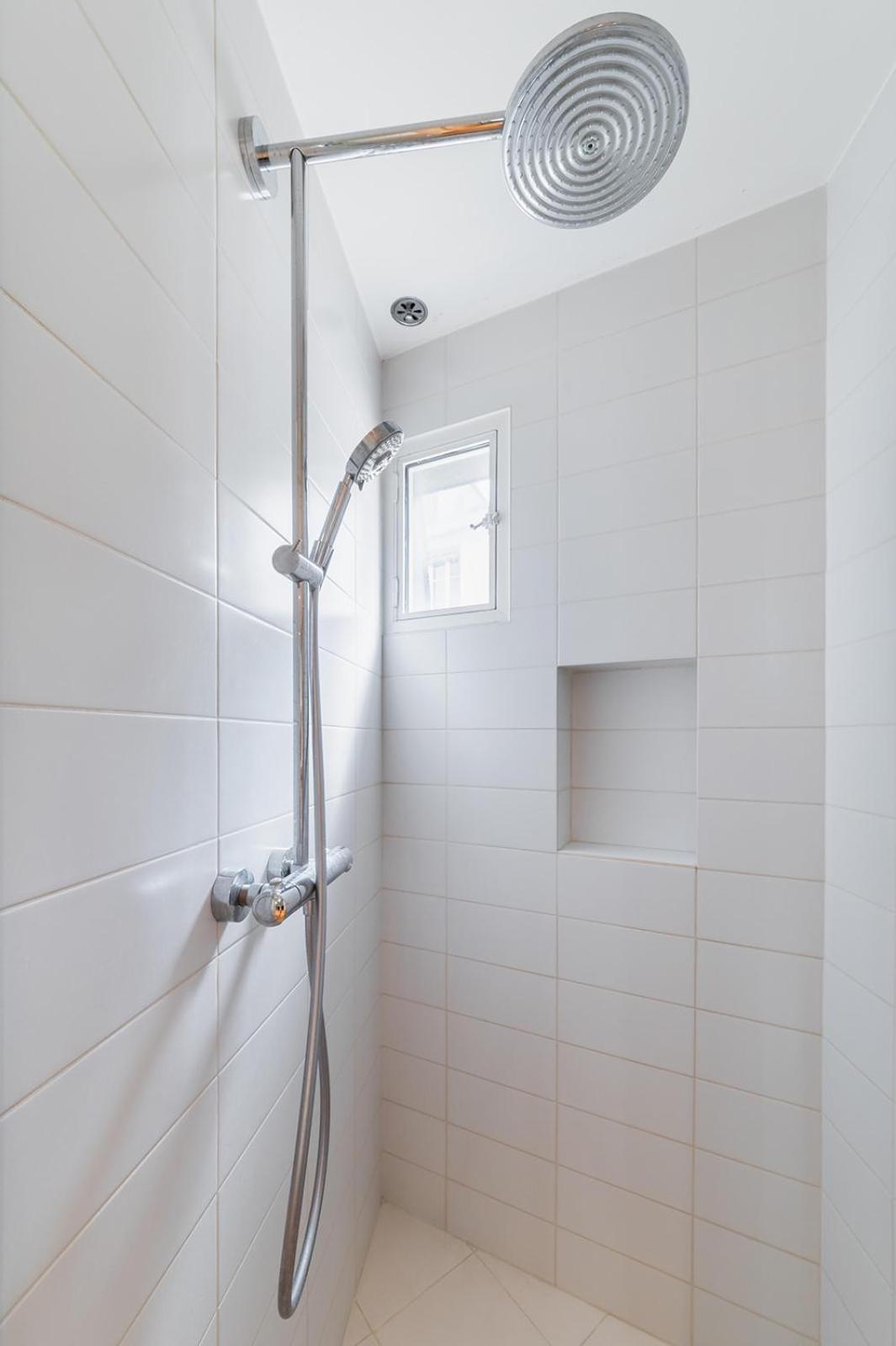 Duplex Au Calme Dans Le Quartier Latin Apartment *
