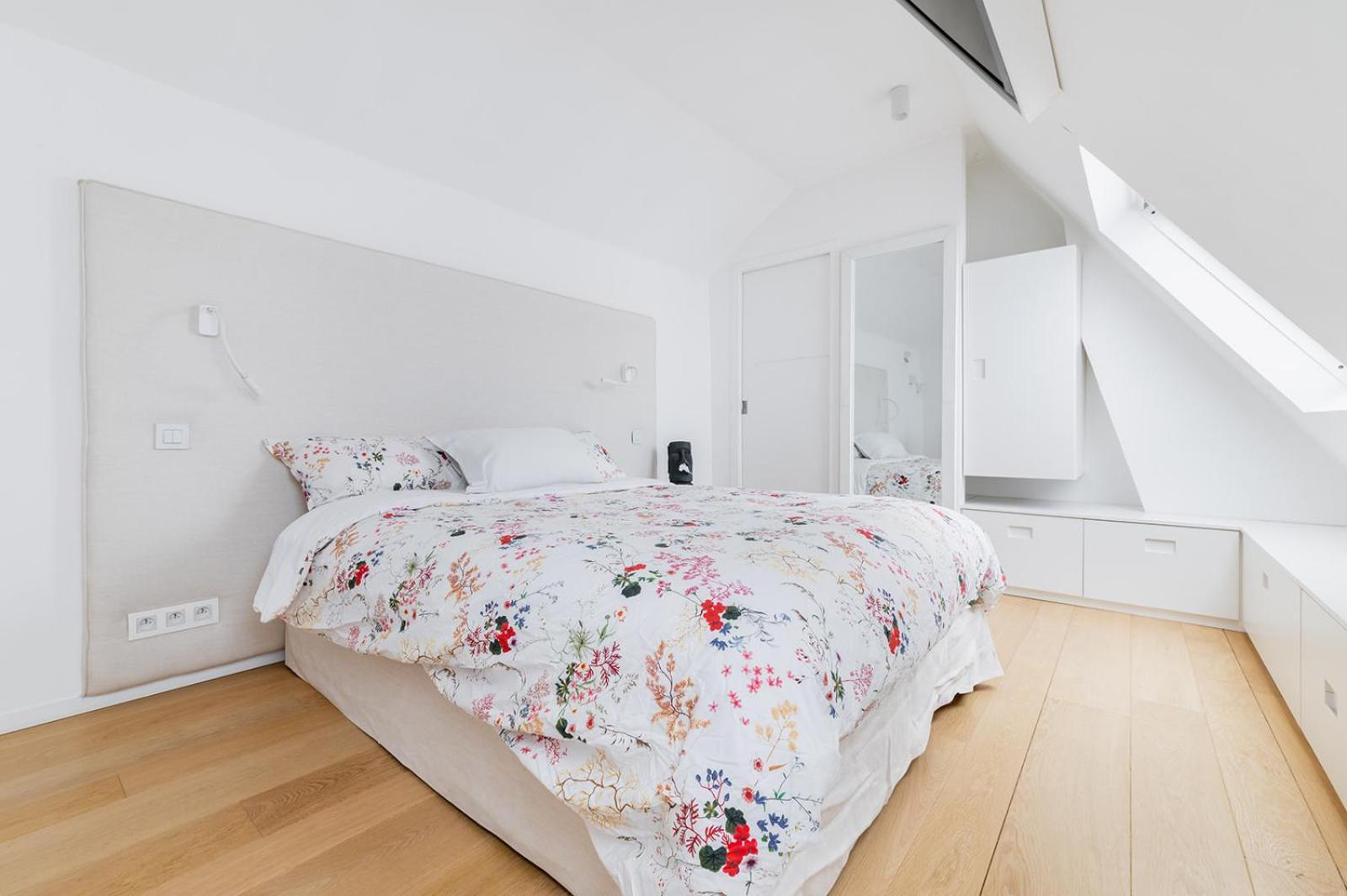 Duplex Au Calme Dans Le Quartier Latin Paris