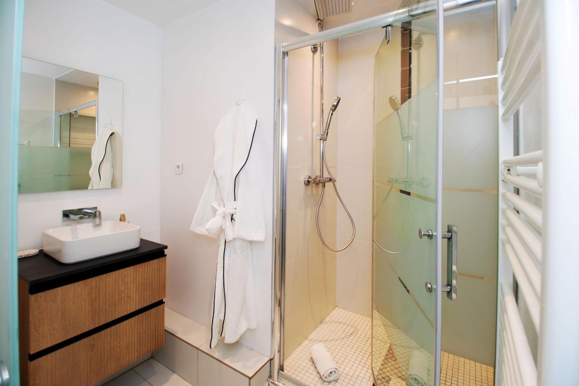 Montmartre & Parc Monceau - 1br - Cityapartmentstay Apartamento Paris