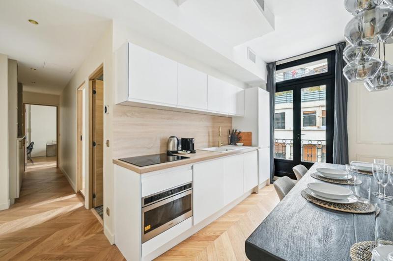 Apartment 293 Arc De Triomphe - Superb