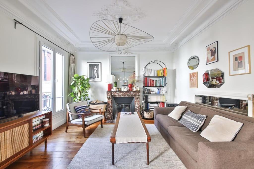 Apartment Chaleureux Au Coeur De Montmartre Paris