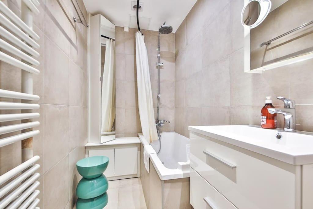 Chaleureux Au Coeur De Montmartre Apartment Paris