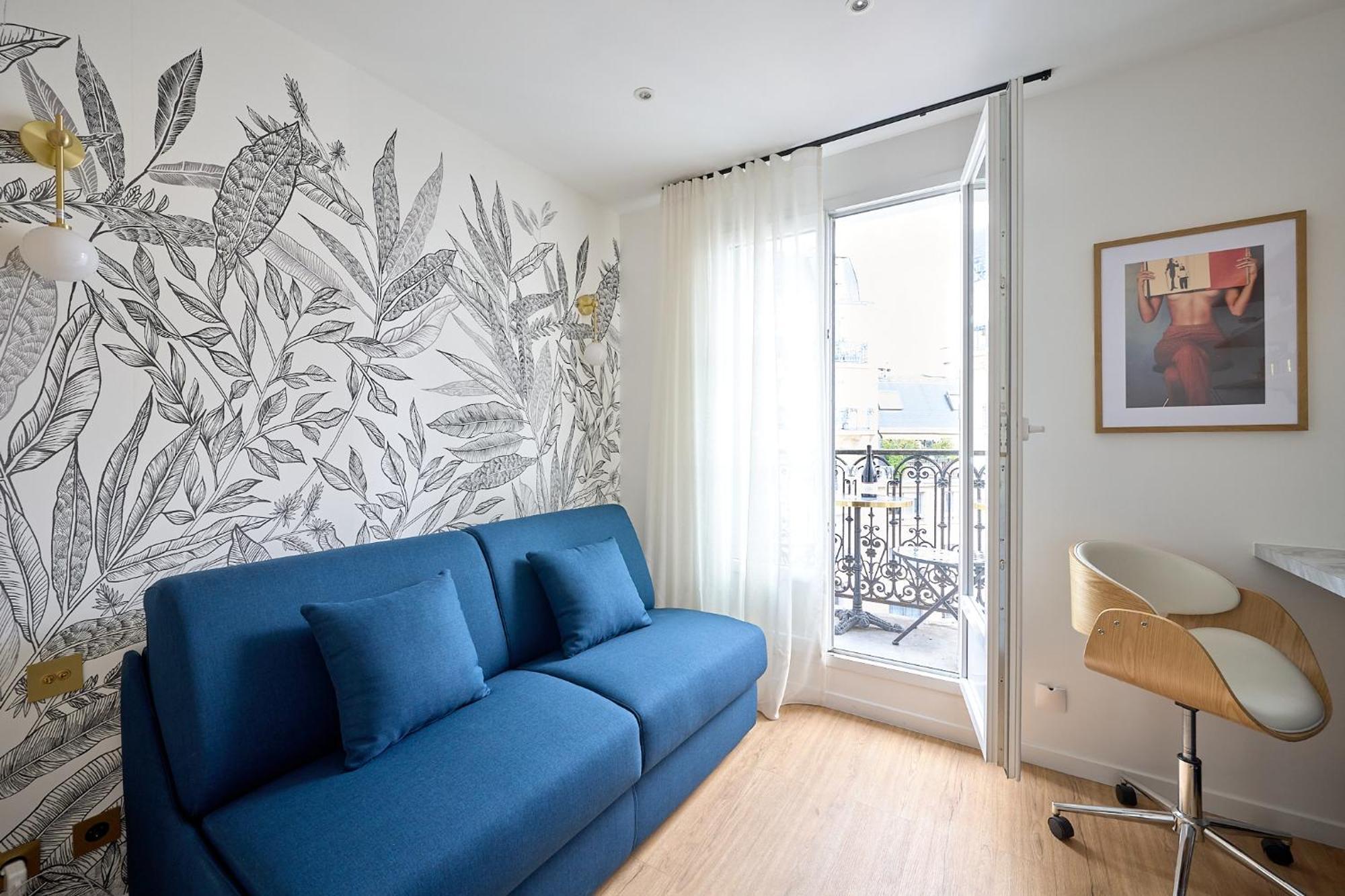 Apartment Design Equipe Avec Balcon