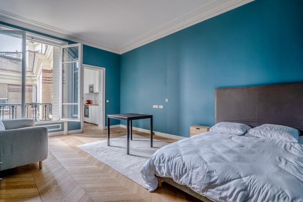 Goodguest- Luxe Trocadero Tour Eiffel 4pax *