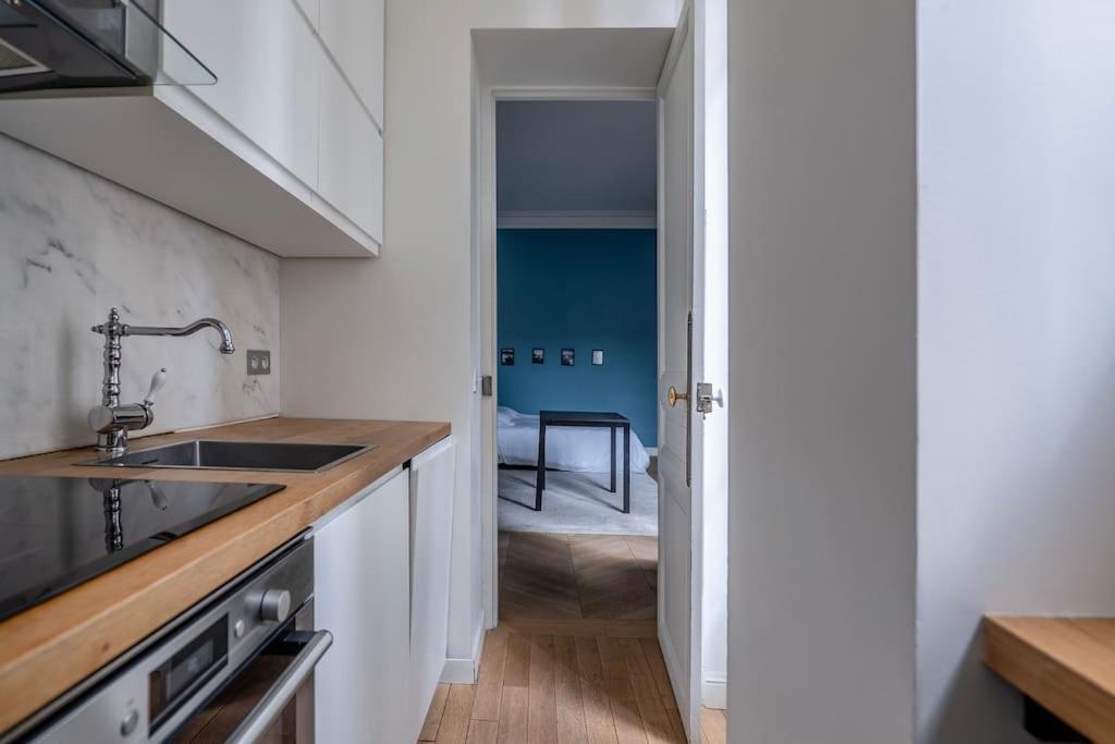 Goodguest- Luxe Trocadero Tour Eiffel 4pax * Paris