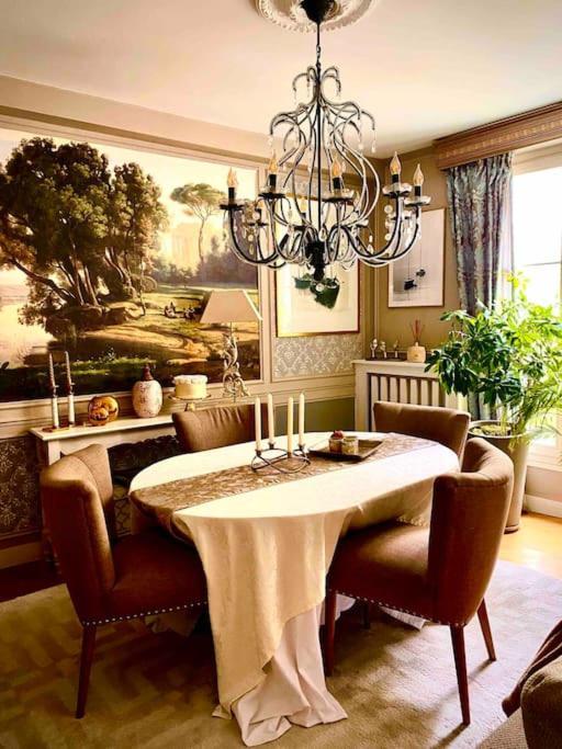 Elegant Luxury Private Apartment By Eiffel Tower Paris