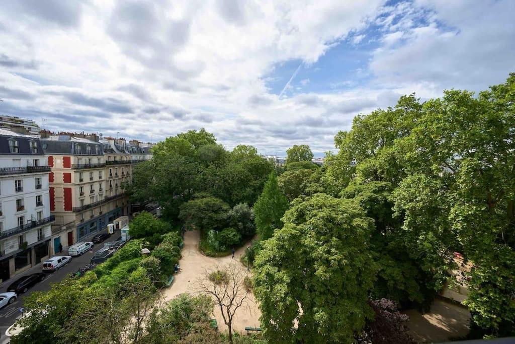 Marais - Parents & Kids With Park View