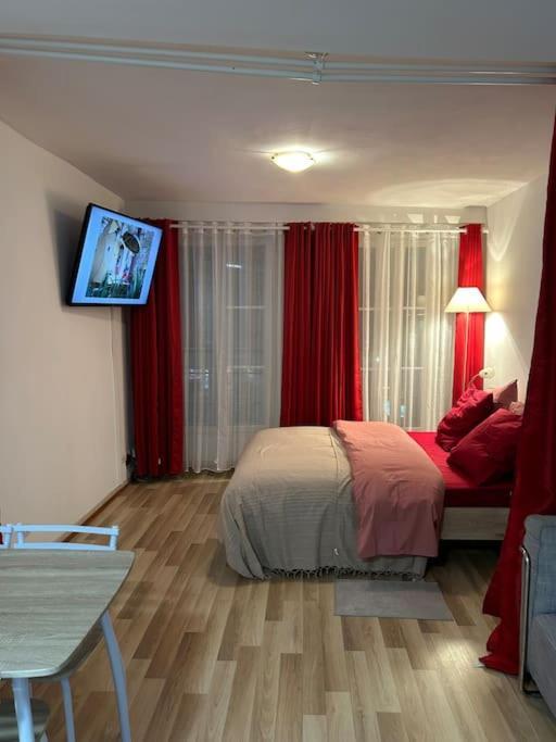 10 Eme Apartment *