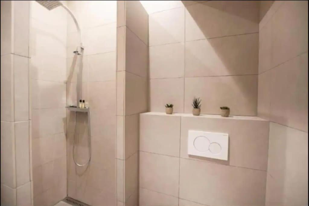 Au Coeur Des Batignolles *