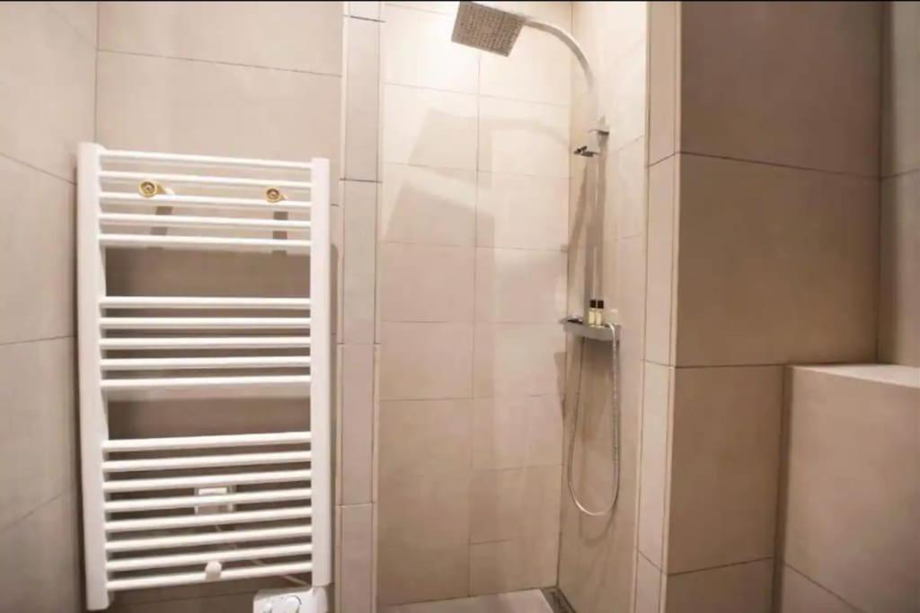Au Coeur Des Batignolles Apartment Paris
