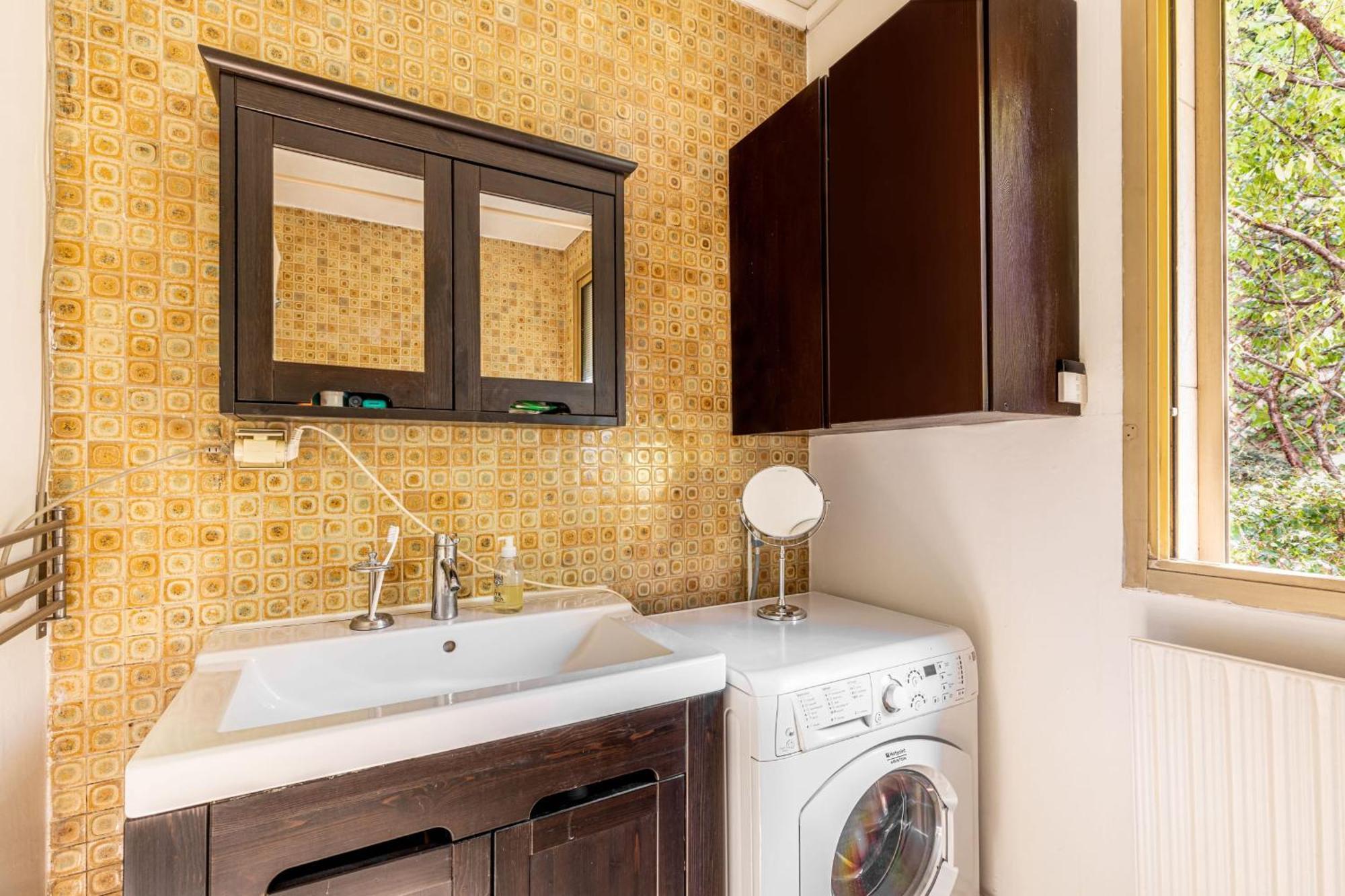 Guestready - Airy With Courtyard View Apartment *