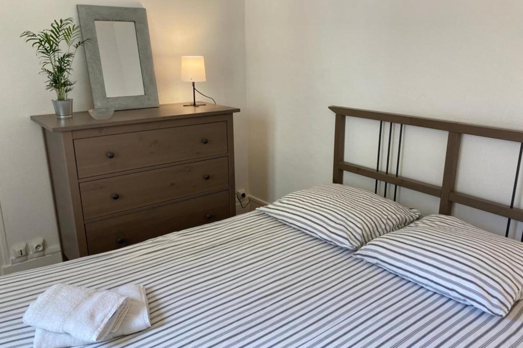 37m At 2 Steps From The Place Des Vosges *