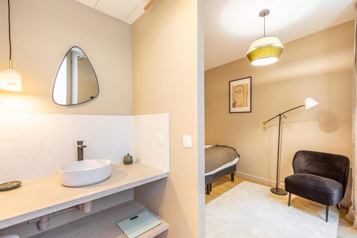 Appartement 60 M2 Xx Center Of Xx 2 Bedrooms & 2 Bathrooms Paris