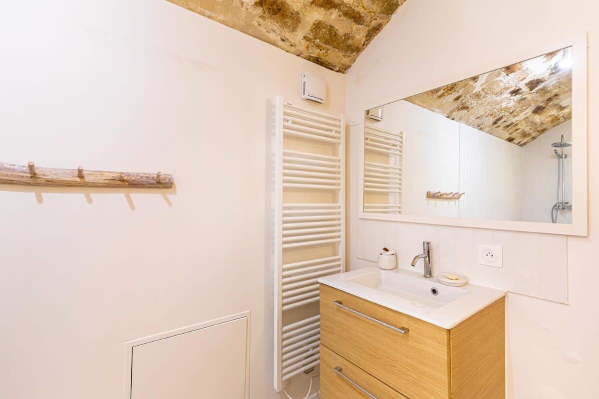 60 M2 Xx Center Of Xx 2 Bedrooms & 2 Bathrooms