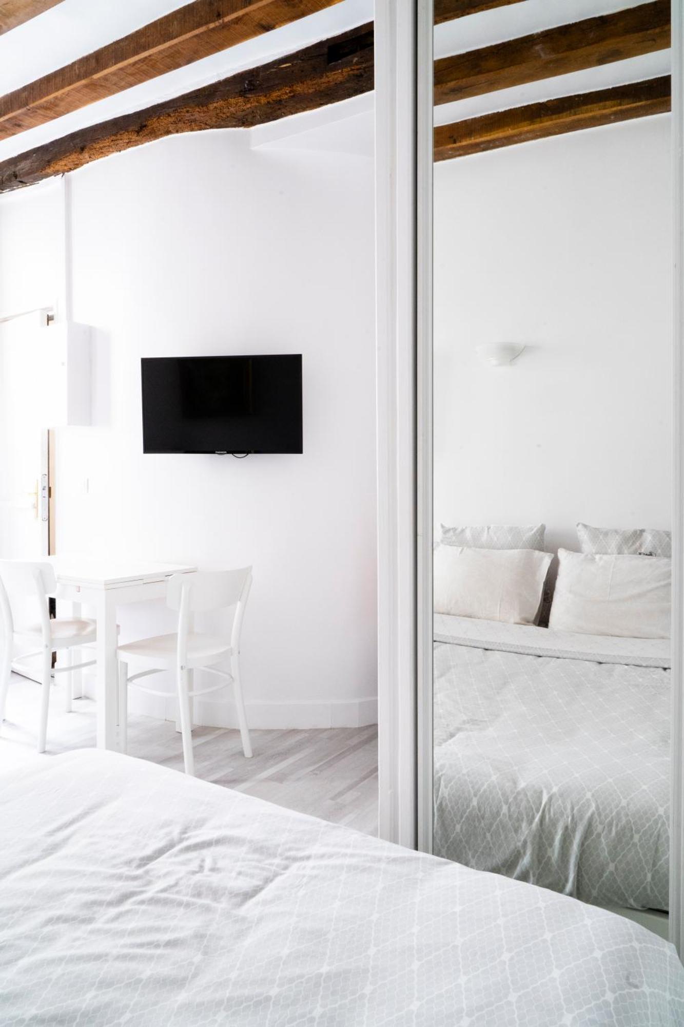 Le 64 Rue Chapon Apartment Paris