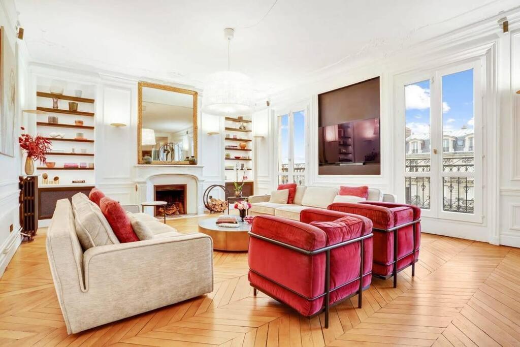 Luxurious Penthouse Close To Champs Elysees And Fr Apartment Paris