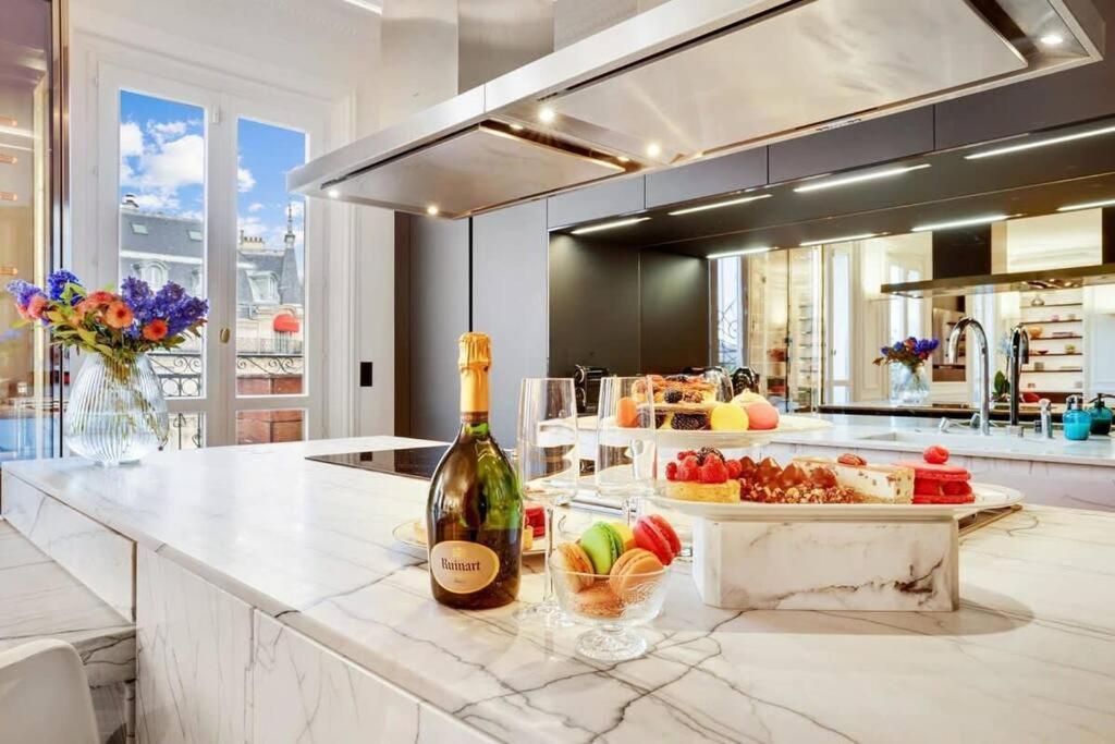 Luxurious Penthouse Close To Champs Elysees And Fr Apartment *
