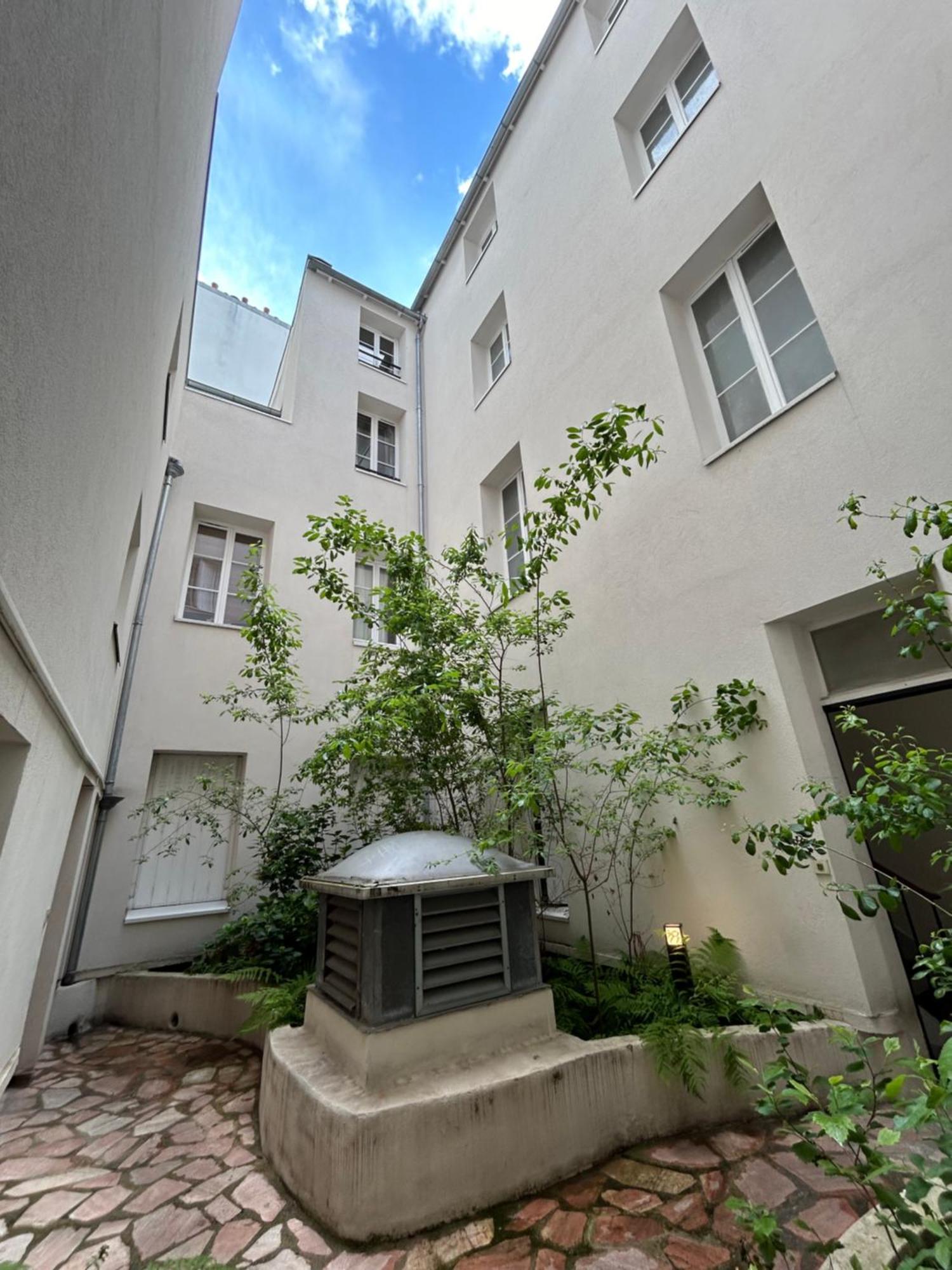 Apartment Grand Studio Entierement Renove Au Coeur De