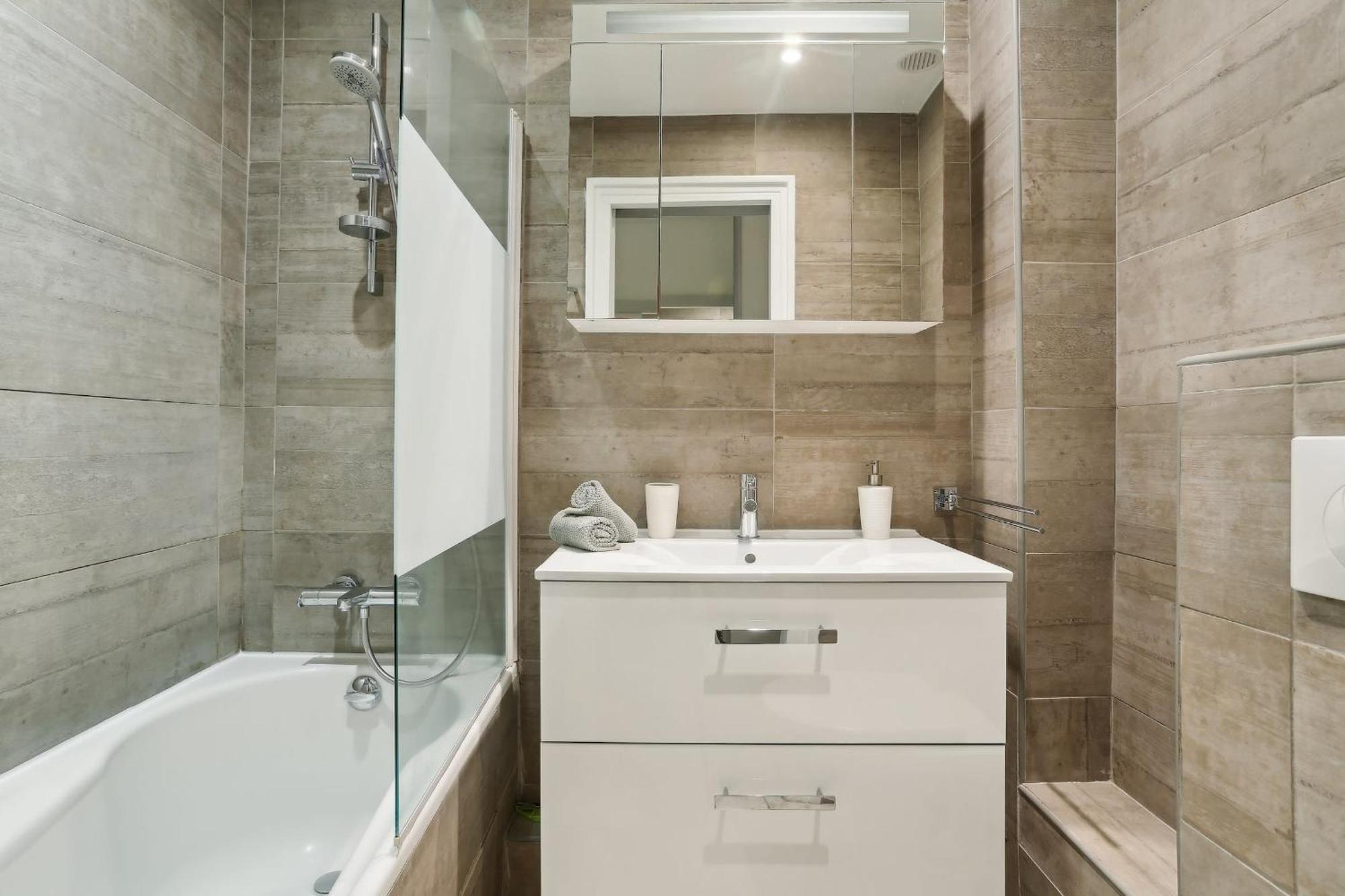 Invalides 1br Cozy *