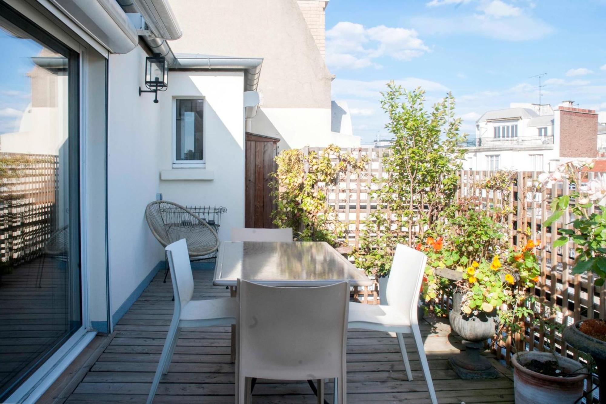 Apartment Beautiful Love Nest Near The Seine