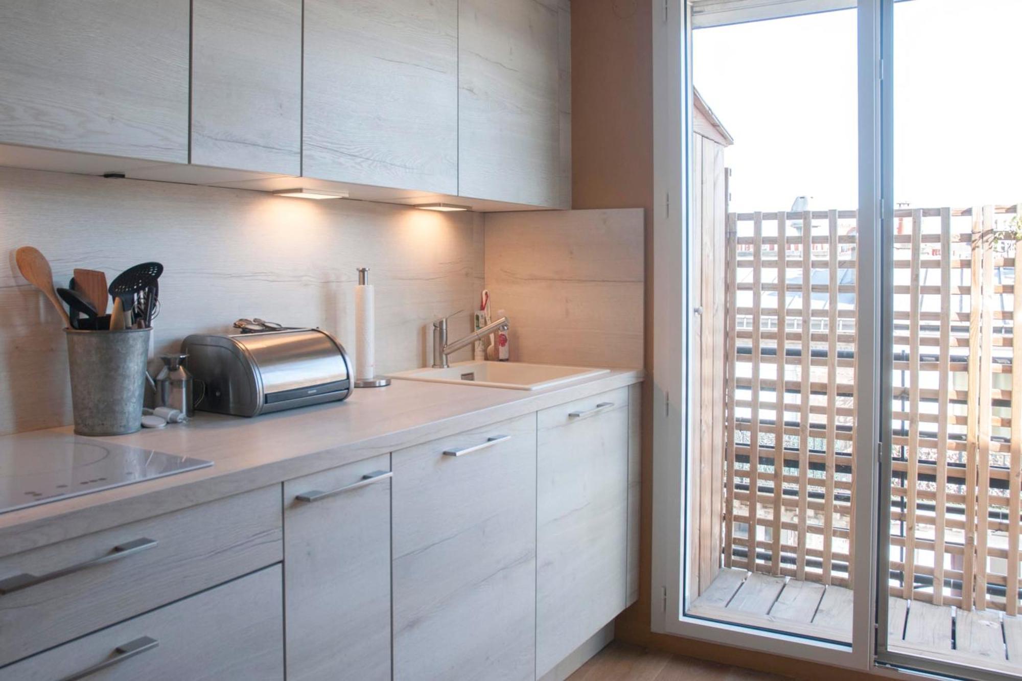 Beautiful Love Nest Near The Seine Apartment Paris