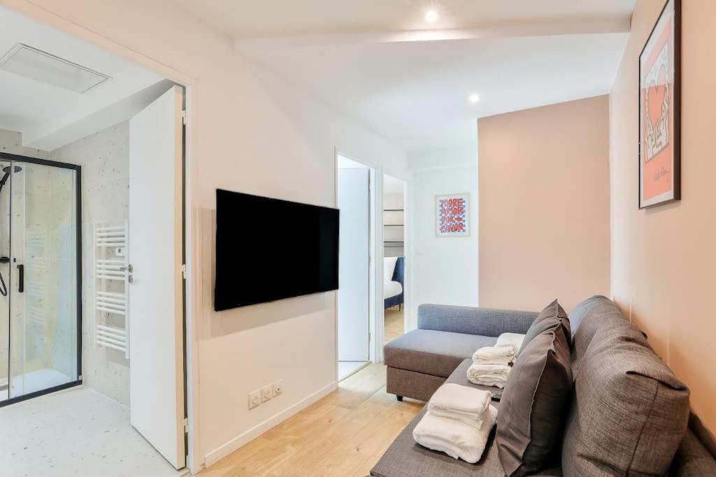 Apartment Charme Parisien 4 Personnes, 1 Chambre, 19eme Paris