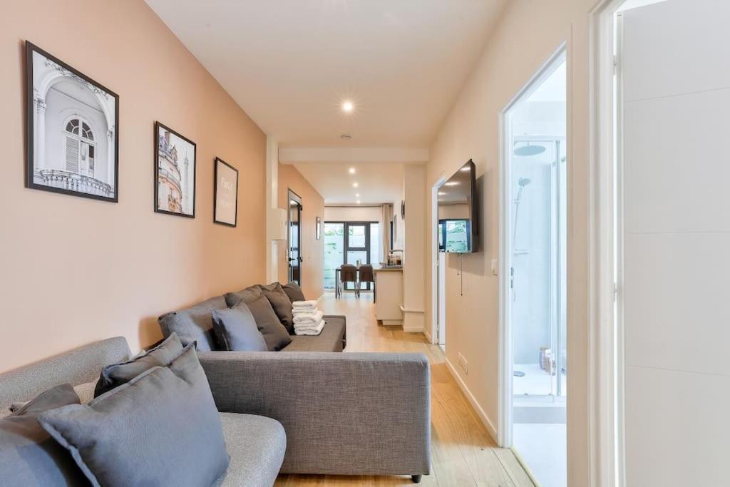 Apartment Charme Parisien 6 Personnes, 2 Chambres, 19eme Paris