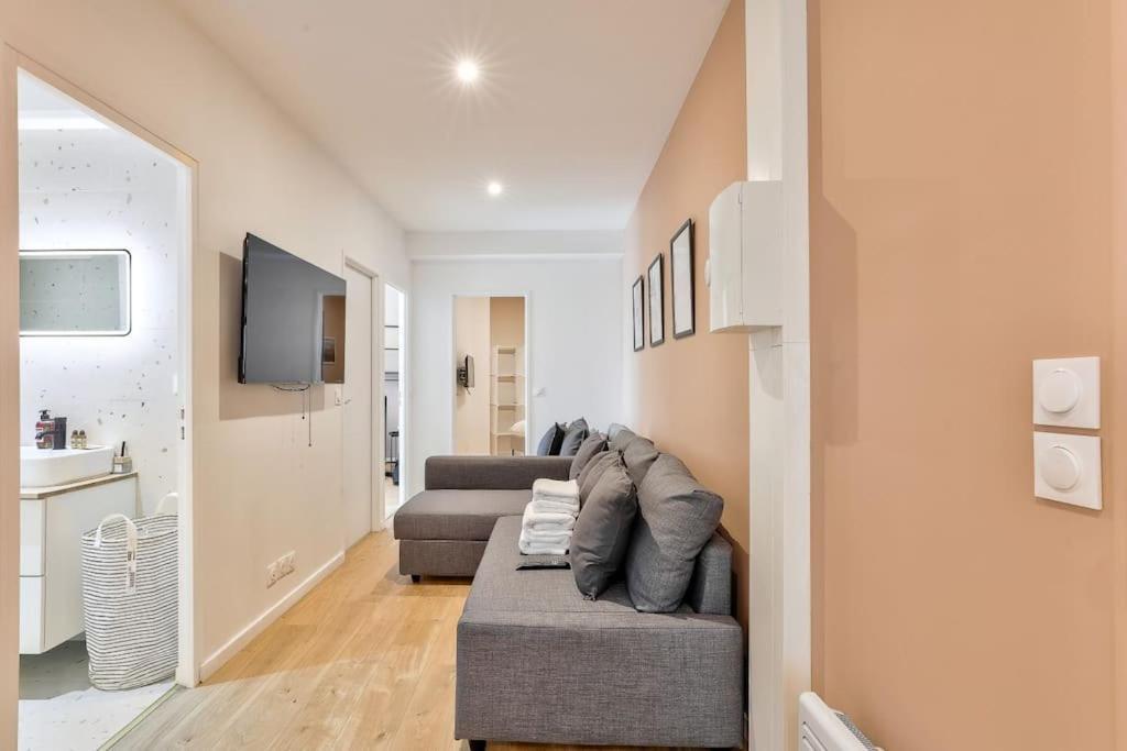 Charme Parisien 6 Personnes, 2 Chambres, 19eme * Paris