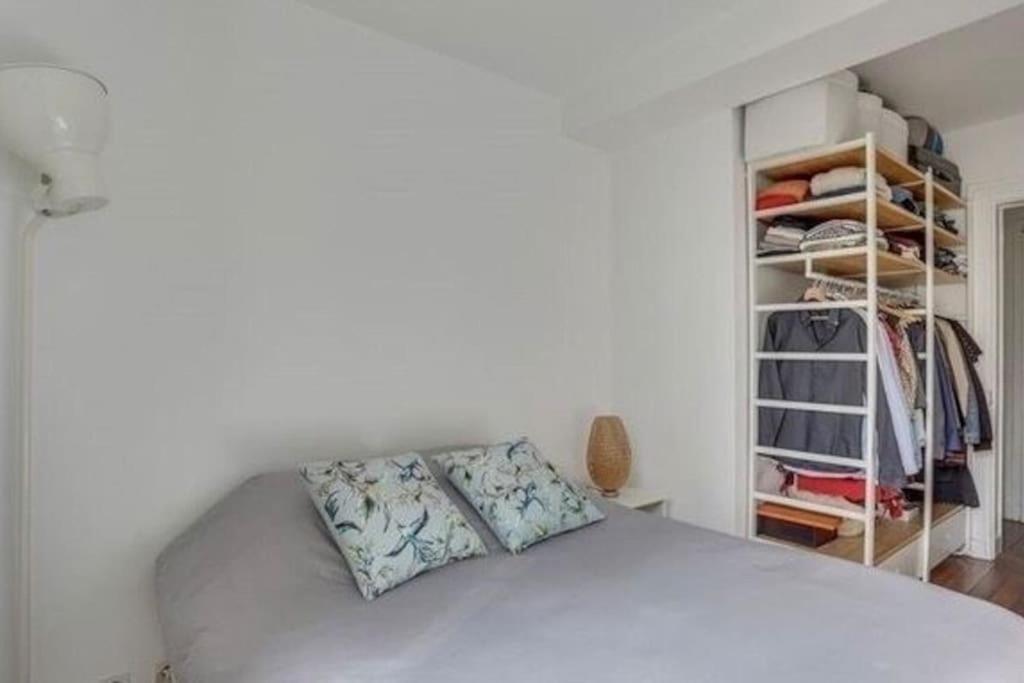 Voguish Parisian 40m2 Flat Near La Bastille, 11th Paris