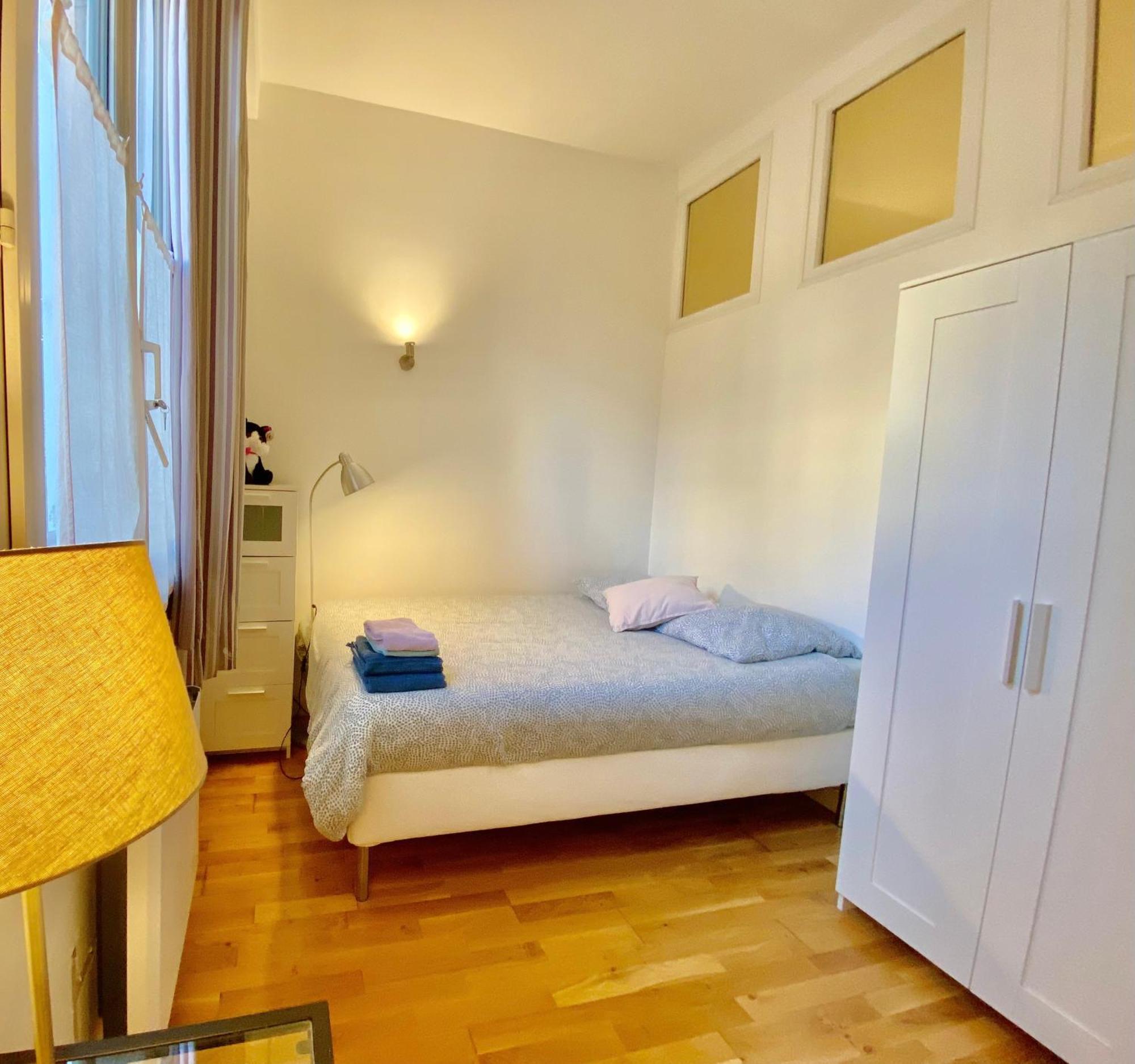 Arago 2 4 Guests