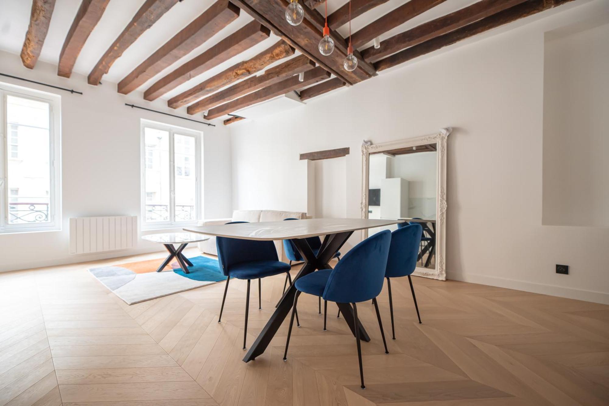 Apartment Stylish Flat Marais Paris
