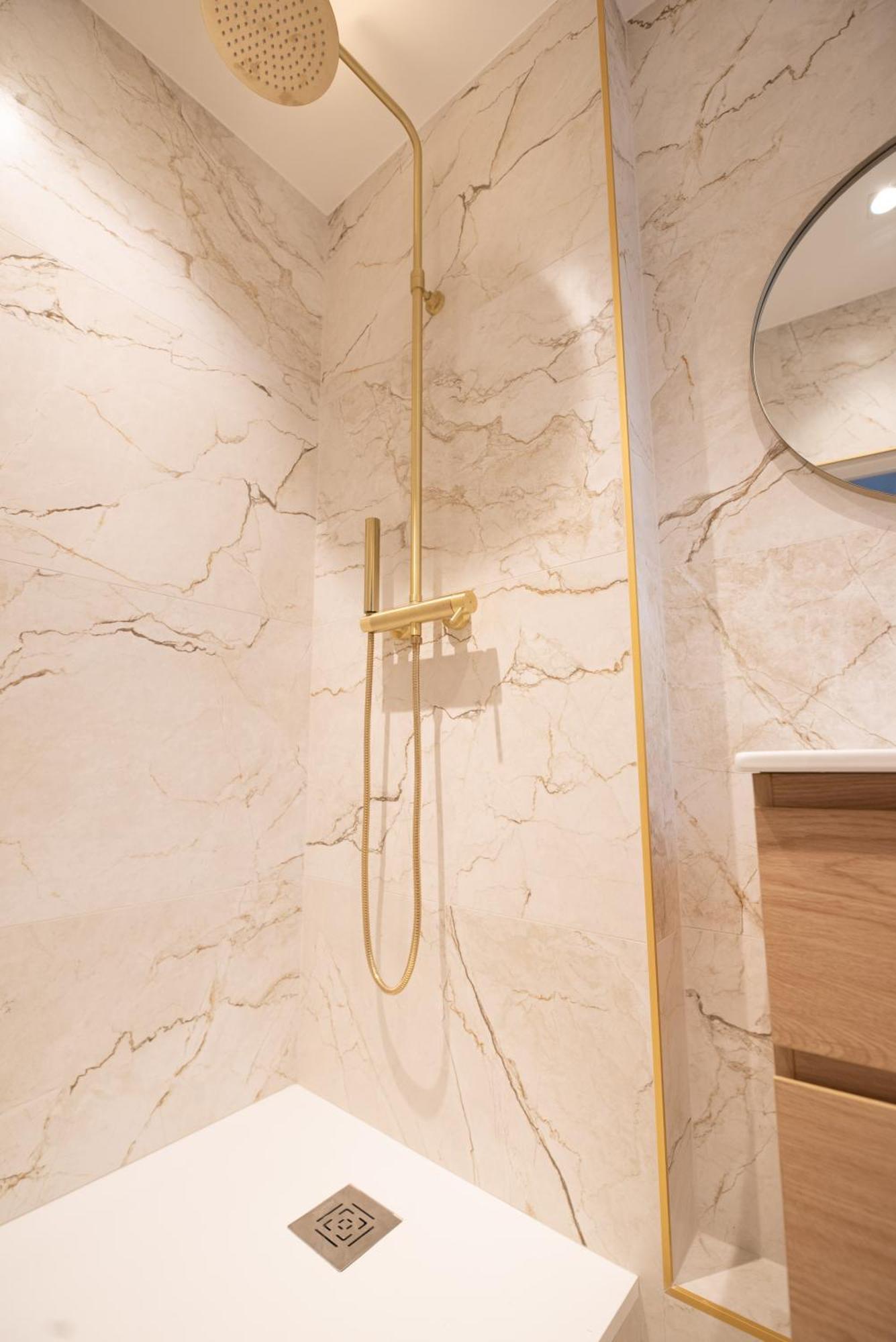 Apartment Stylish Flat Marais Paris