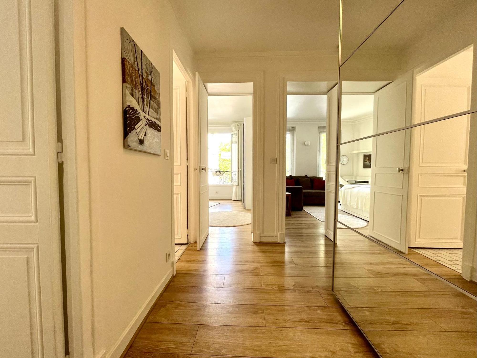 Tres Bel 3 Pieces A Centre Apartment