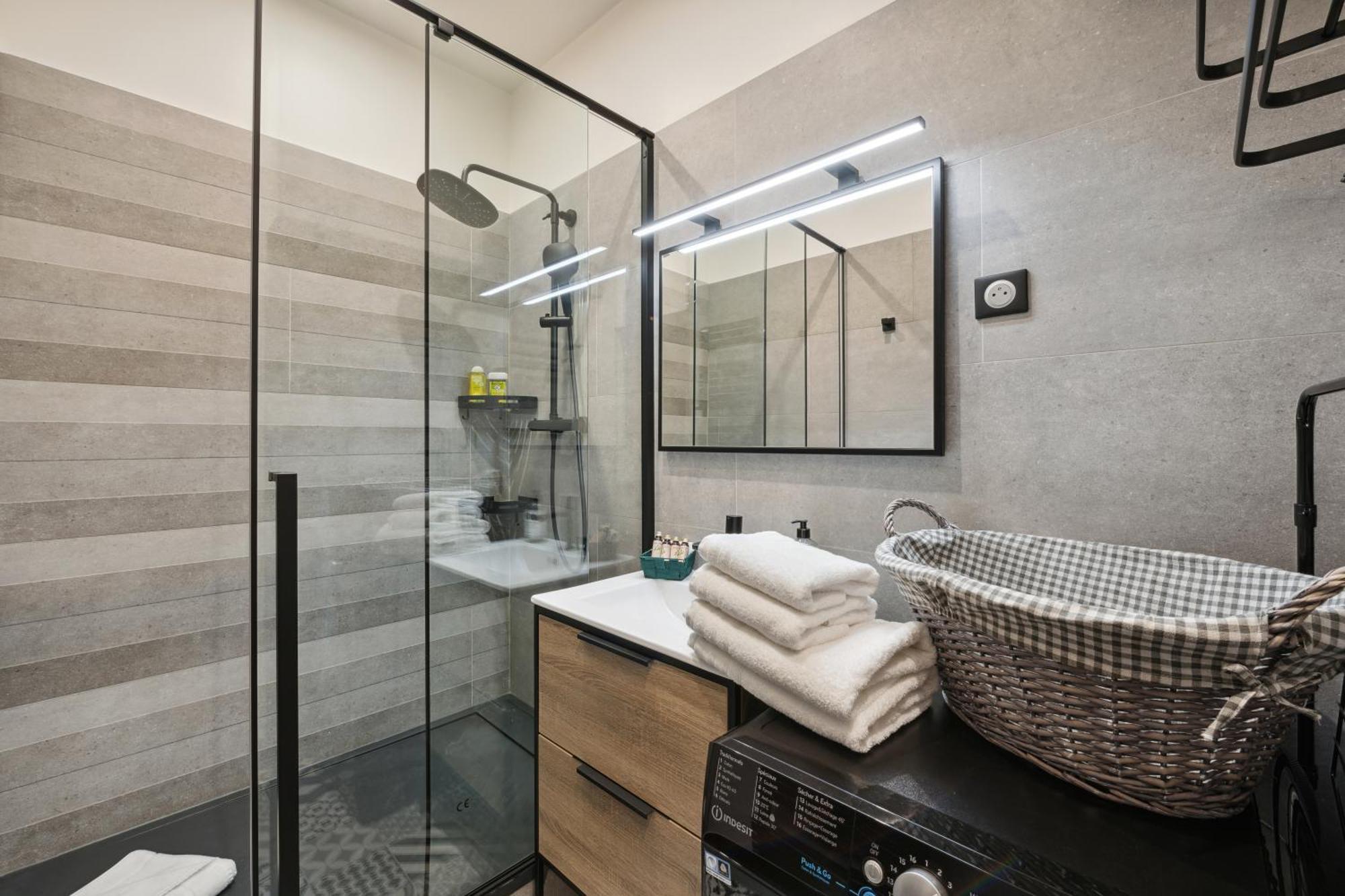 La Maison Kleber - Luxury Apartments, Champs-elysees - Eiffel Tower Apartment Paris