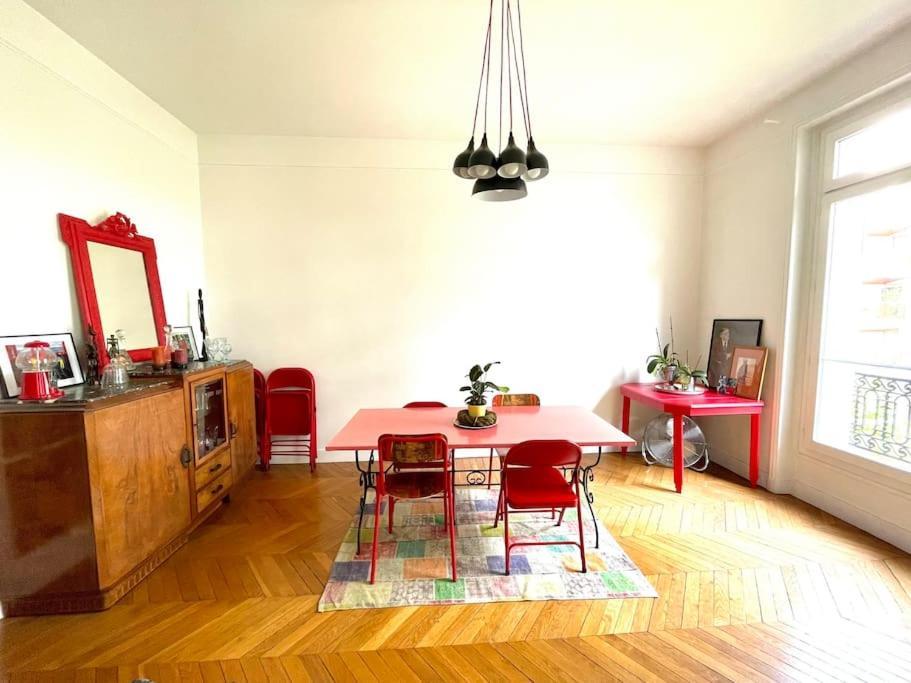 Familial Typiquement Parisien