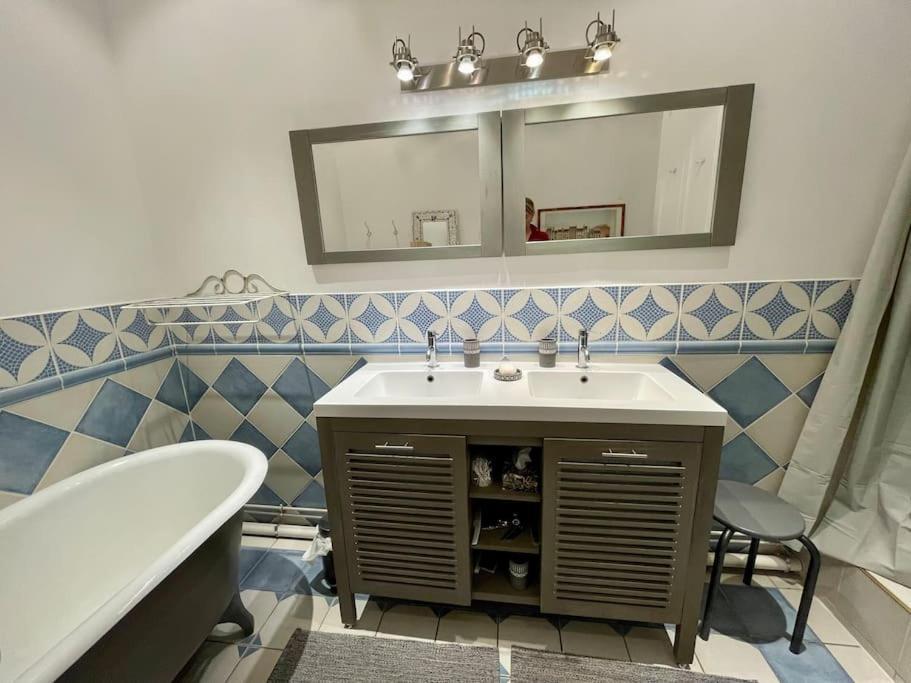 Familial Typiquement Parisien Apartamento