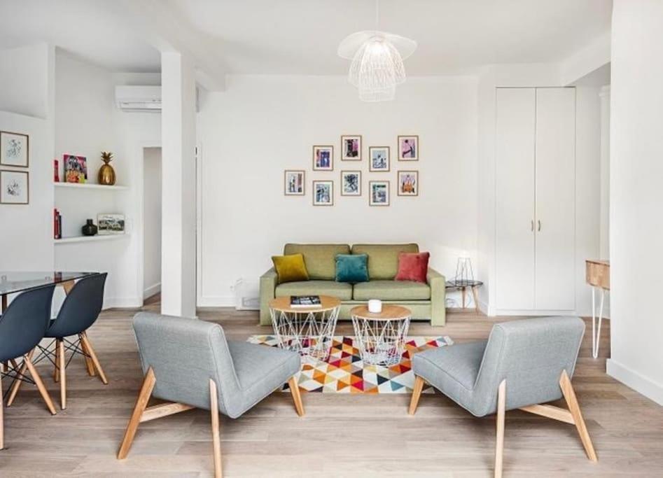 Appartement De Luxe Avec Terrasse Sur Les Champs Elysees Apartment Paris