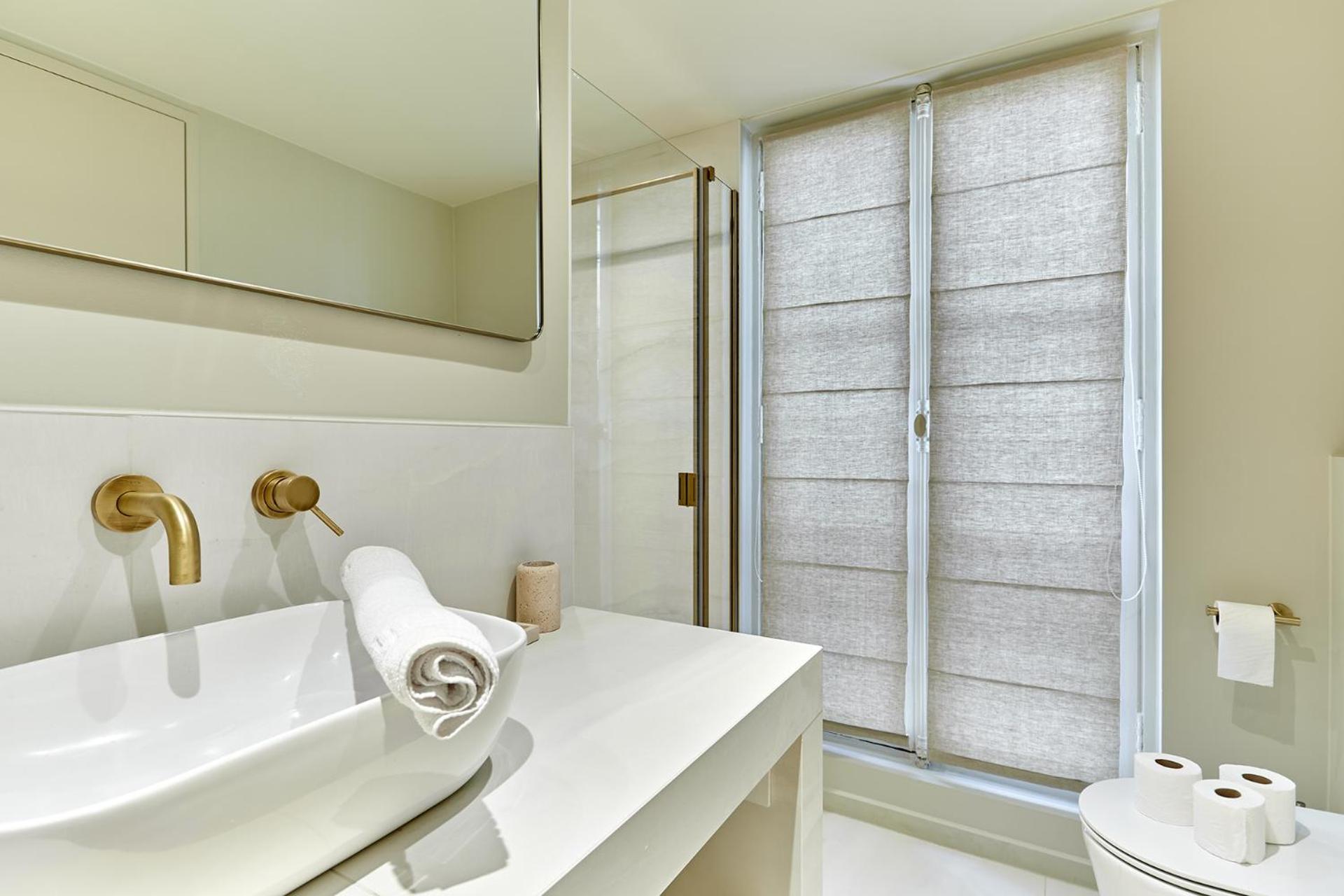 Apartment Superb Notre Dame De By Studioprestige *