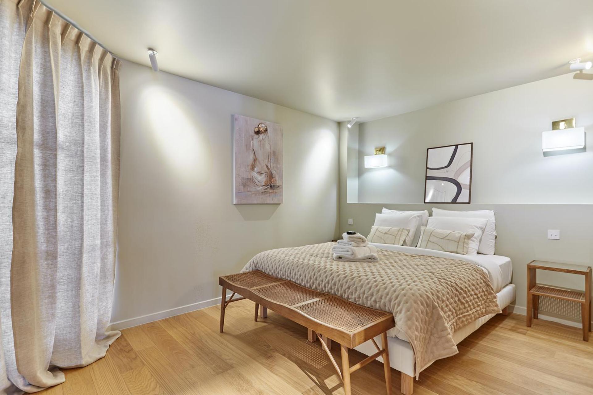 Apartment Superb Notre Dame De By Studioprestige Paris