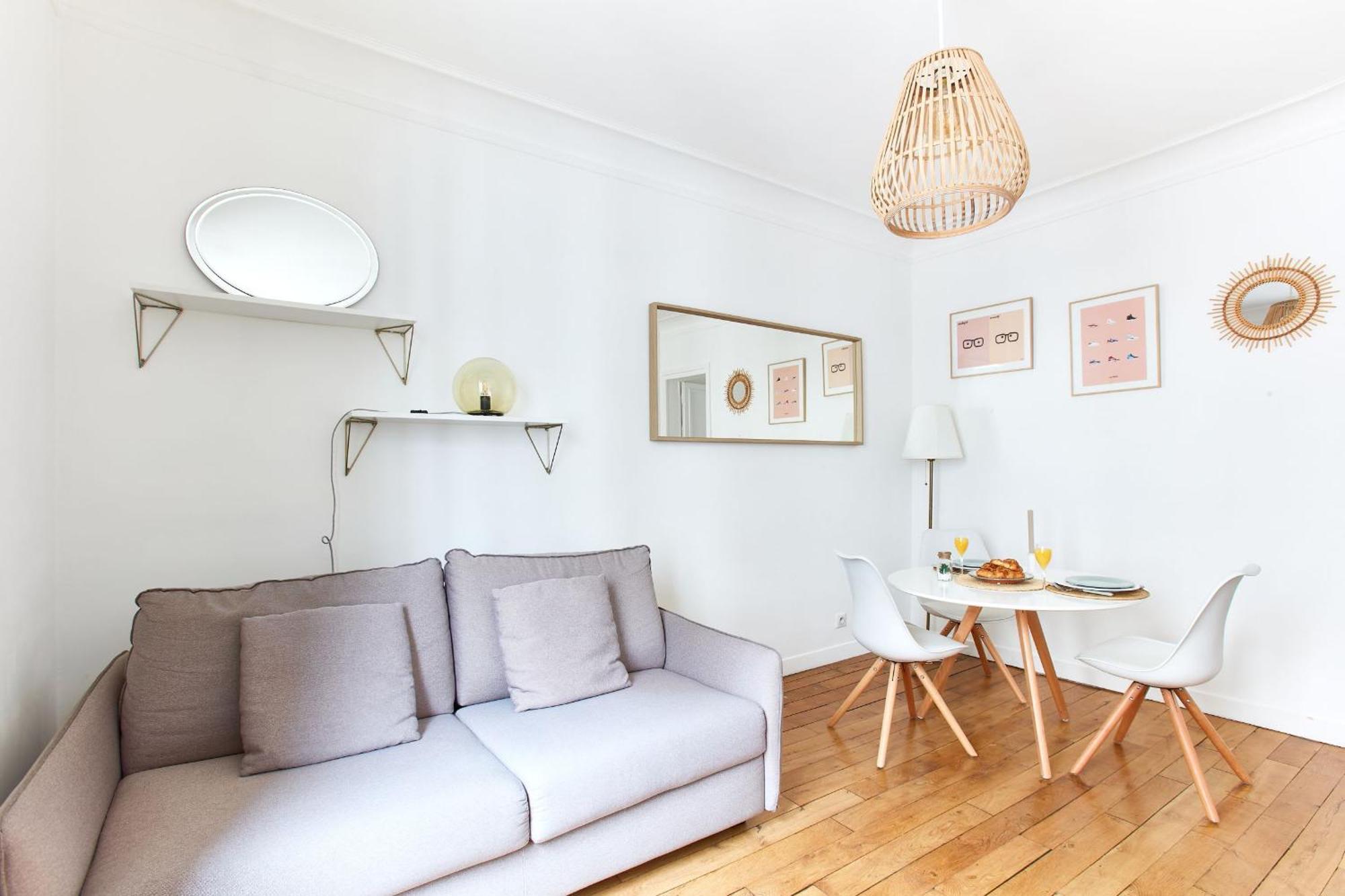 Montmartre & Rue Durantin - 1br - Cityapartmentstay Apartment *