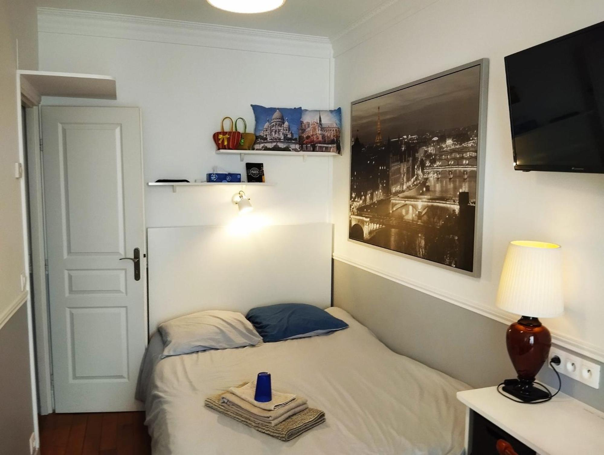 Belle Avec Sanitaires Privatifs Paris