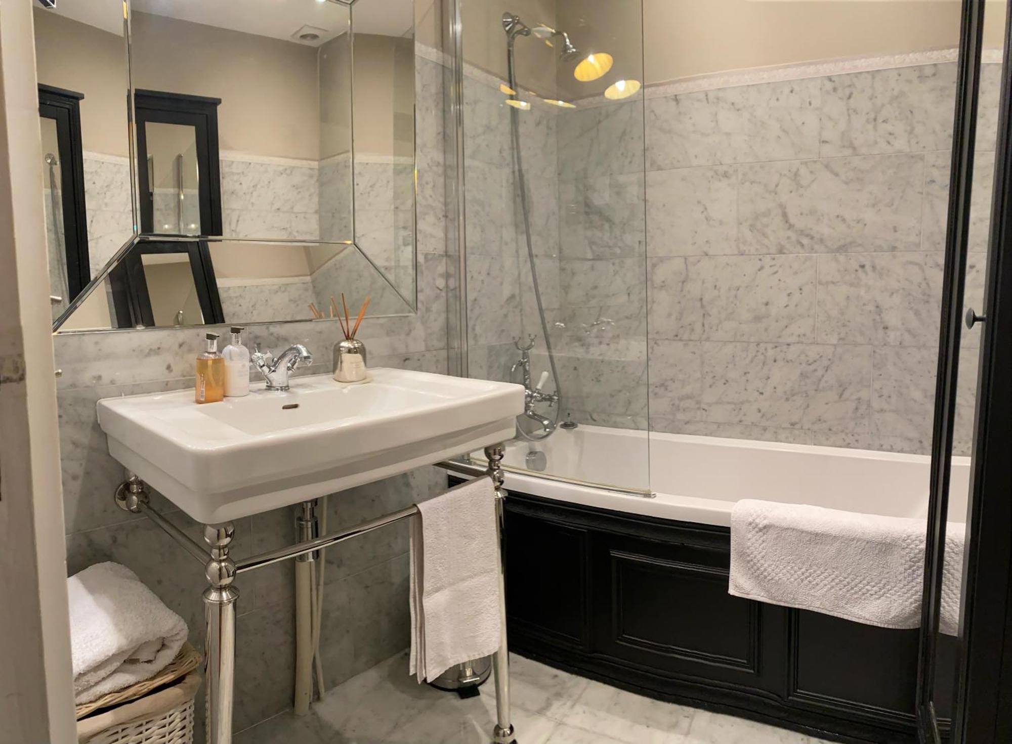 Elegant Luxury Private Apartment By Eiffel Tower Paris